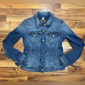 Levi’s Women’s Denim Trucker Jacket Medium Blue Jean Classic Stretch Fitted